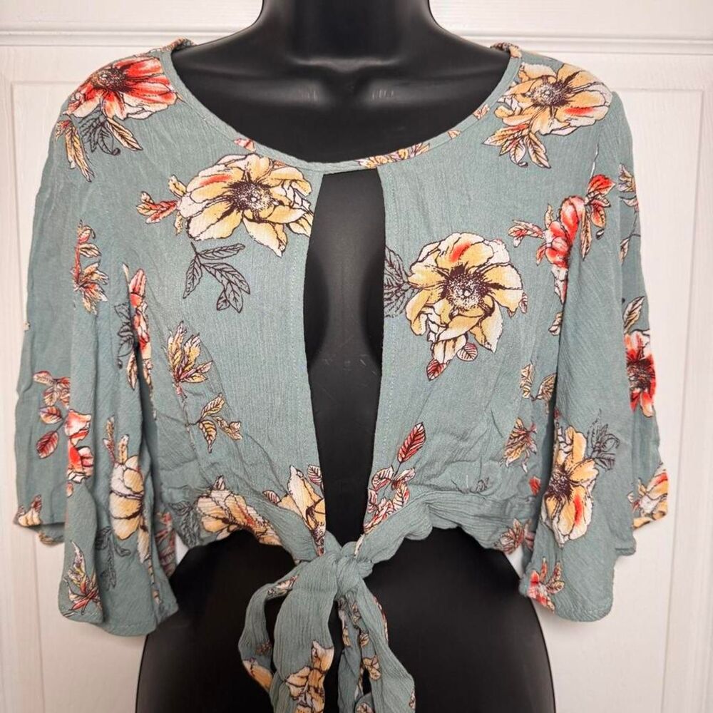 LA Hearts Floral Tie-Front Blouse – Size Small